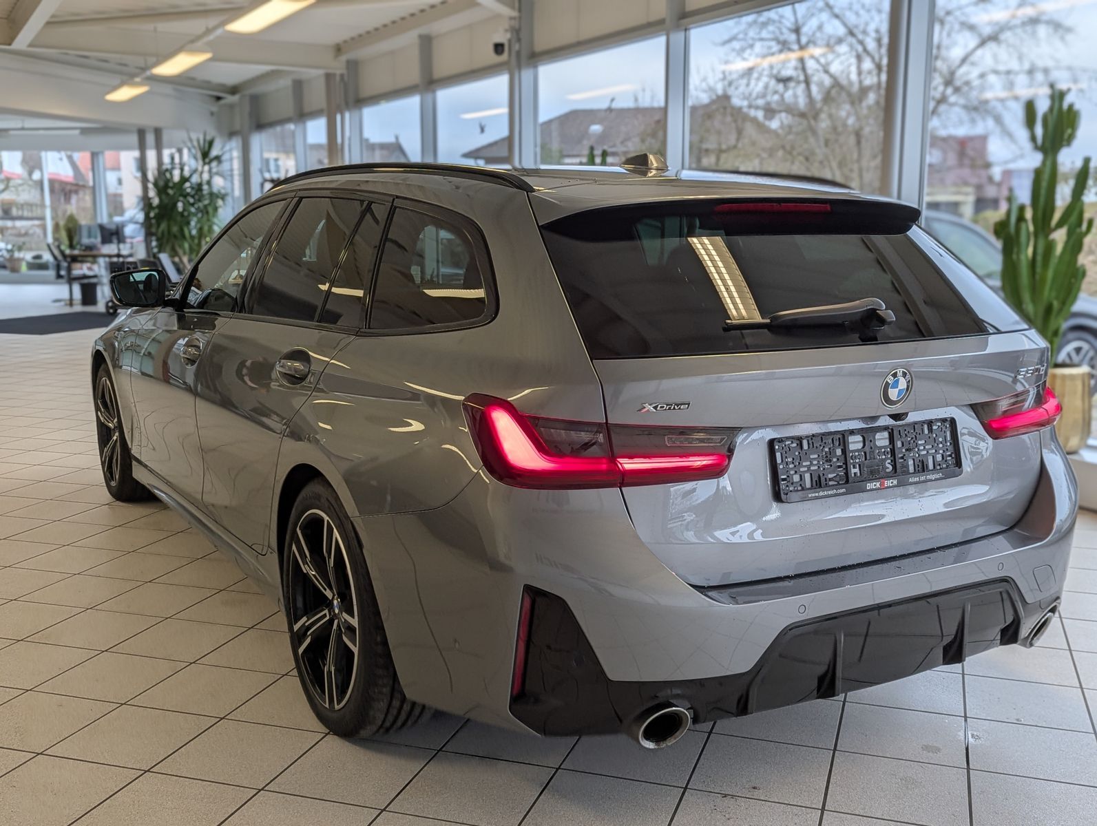 BMW 330 d xD M-Sport Pano LED-adaptiv ACC AHK - Image 5