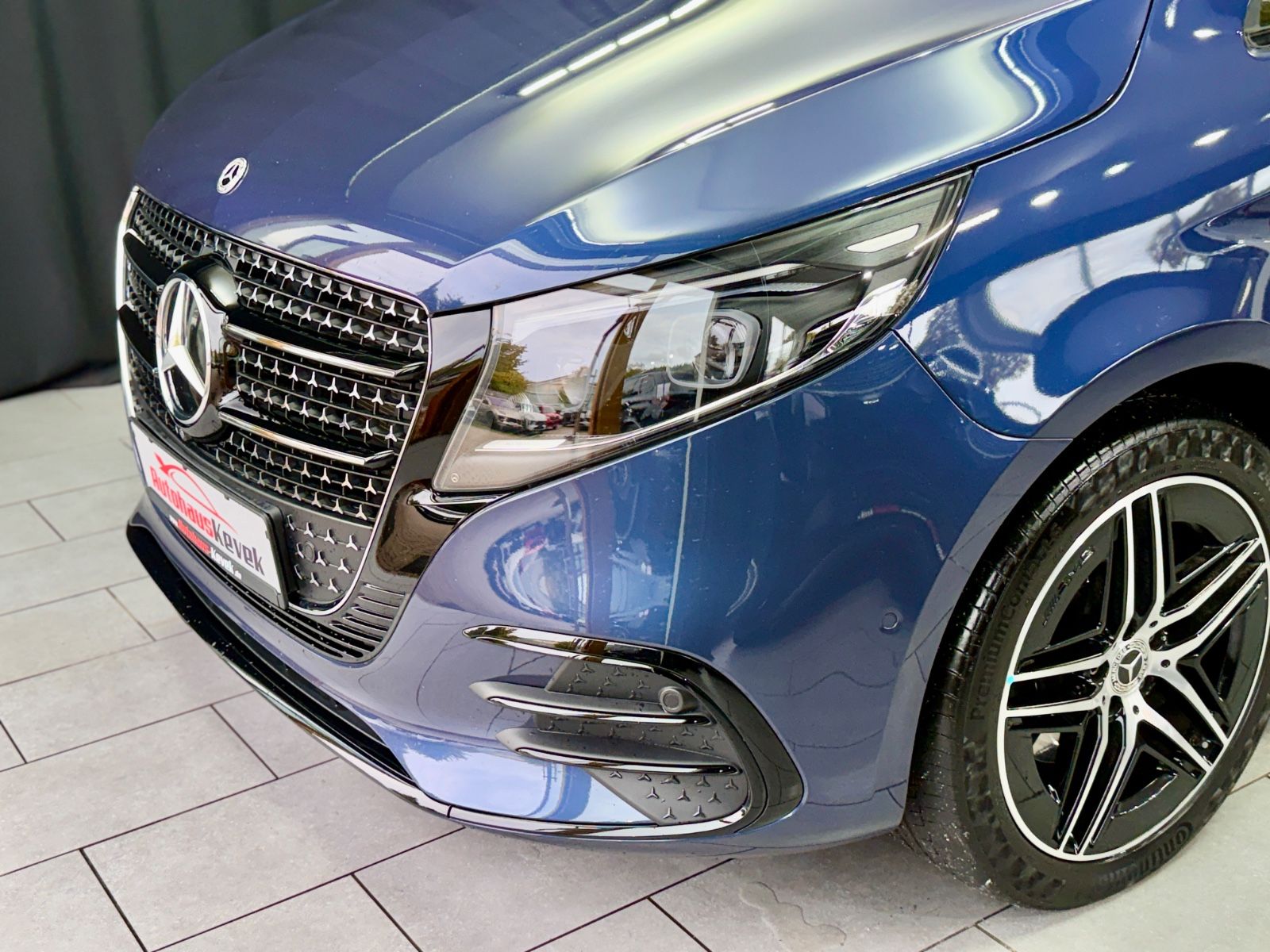 Fahrzeugabbildung Mercedes-Benz V250d lang EXCLUSIVE|AMG|BURMESTER|PANO|ACC|360°