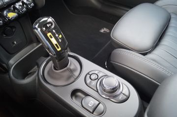 MINI Cooper SE Mini Yours Trim NAVI-LEDER-KAMERA-LED-