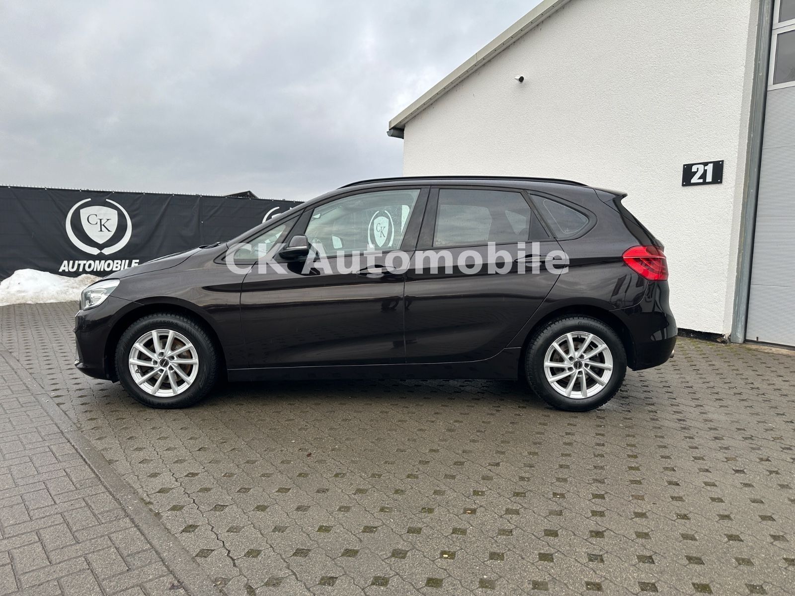 Fahrzeugabbildung BMW 218d Active Tourer Advantage/LED/SHZ/PDC