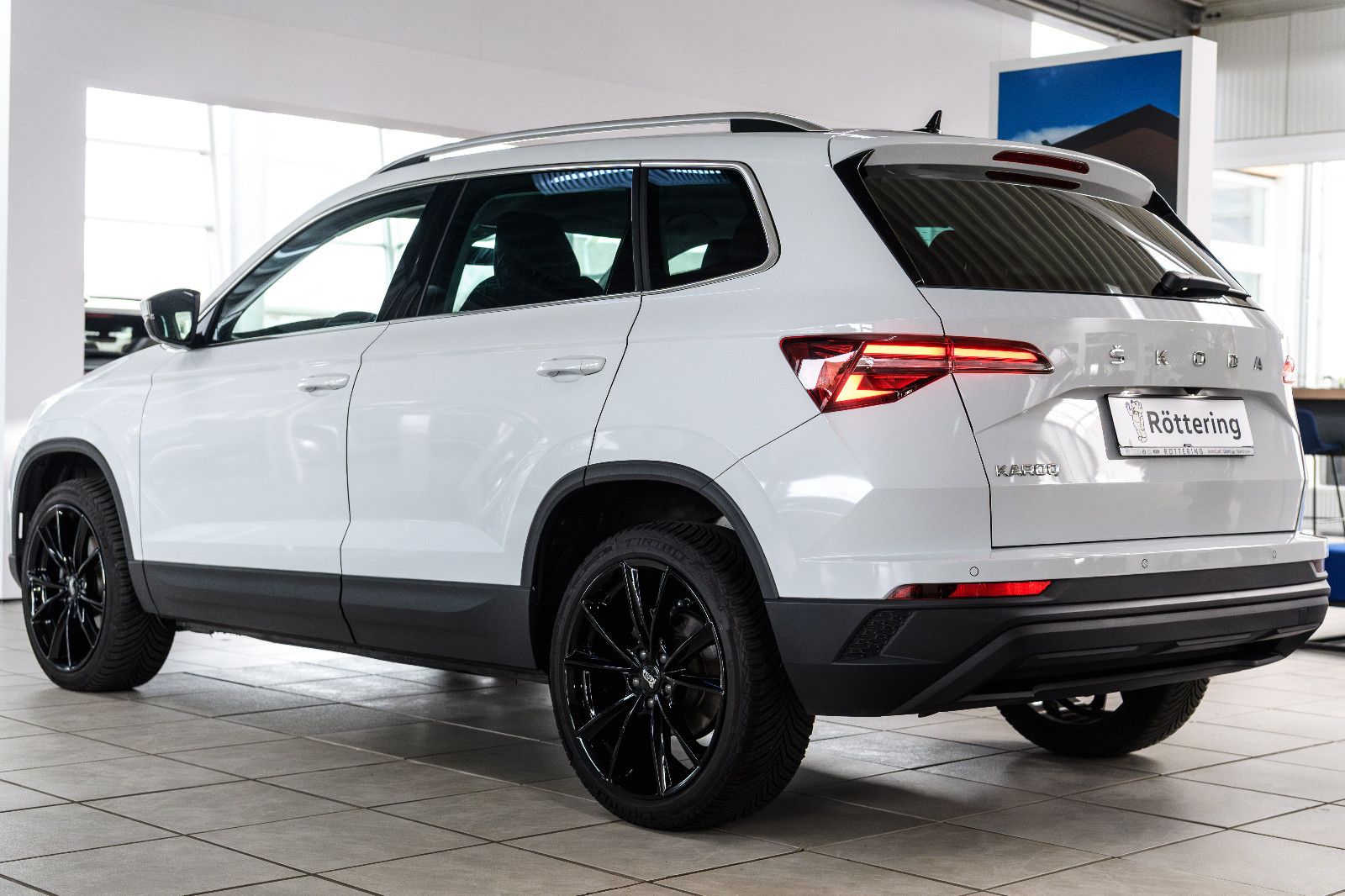 Fahrzeugabbildung SKODA Karoq Ambition 1.5 TSI DSG LED+ACC+KAM