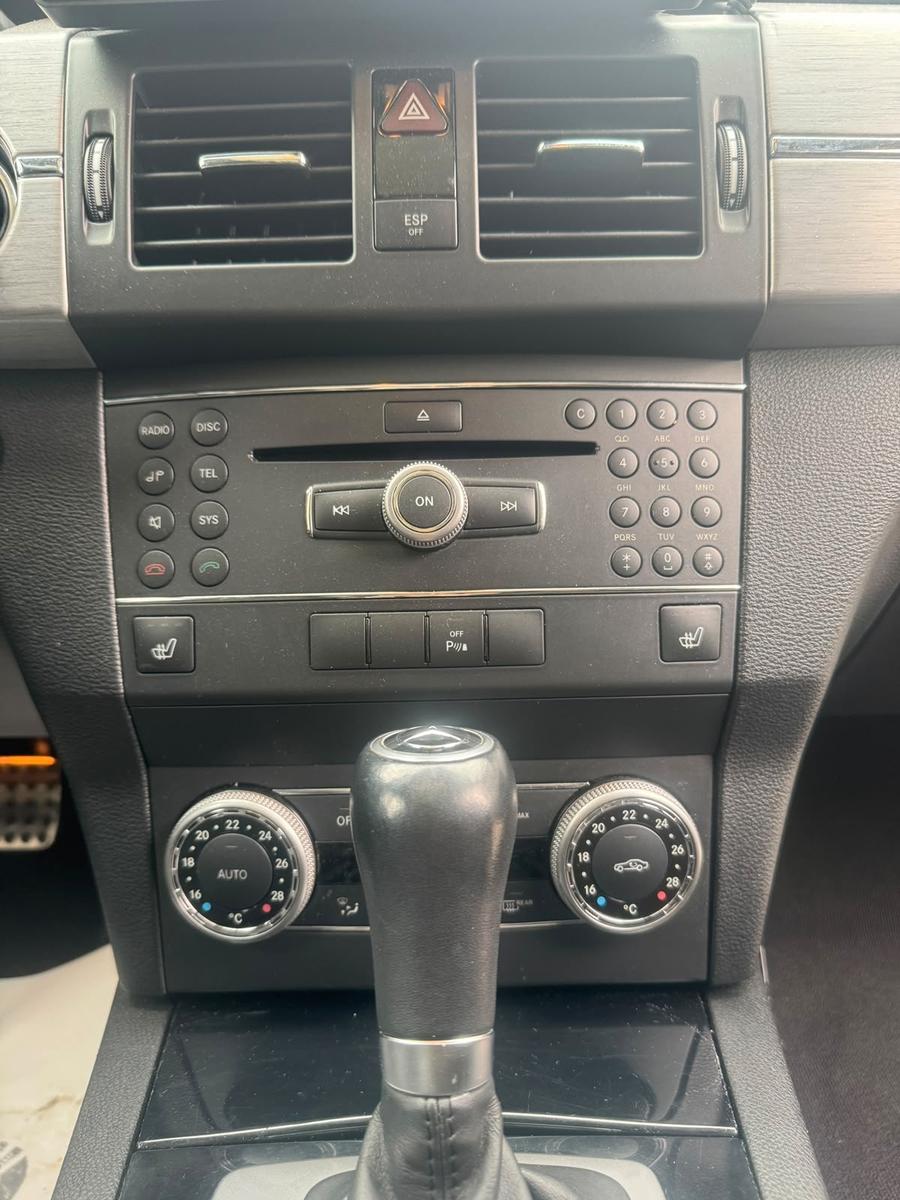 Mercedes-Benz GLK220 2009 — photo 10