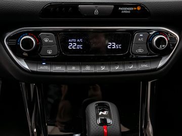 Hyundai i30 cw 1.0 Pure Fernlicht-Assistent Tempomat