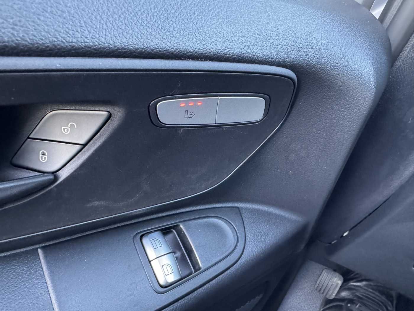 Fahrzeugabbildung Mercedes-Benz eVito 112 Audio 30 Sitzheizung Kamera Tempomat