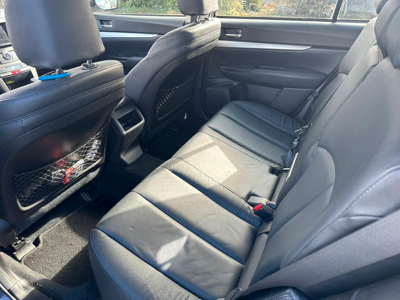 Subaru Legacy Kombi/ Outback Comfort*Leder*Xenon*8 Fach