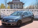 Volkswagen Passat Variant Highline XENON*PDC*2HAND*KAMERA - Volkswagen Passat aus 2009: Kombi