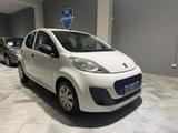 Peugeot 107 1.0 URBAN MOVE 5 PORTE UNICO P. - Peugeot 107 Urban-Move