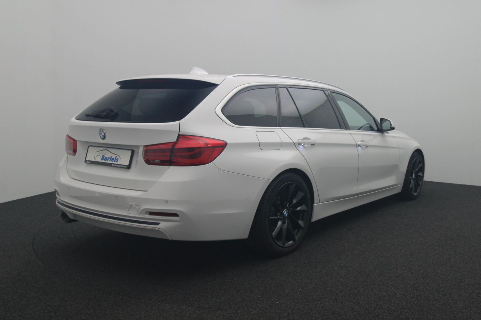 Fahrzeugabbildung BMW 320d Sport-Line