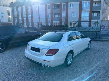 Mercedes E 220 - 4