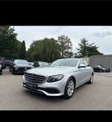 Mercedes-Benz Mercedes W213 E 220 - Mercedes-Benz E 220 in Oberhausen