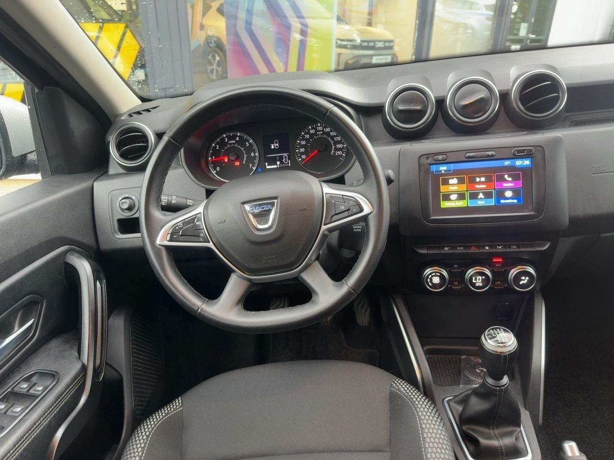 Fahrzeugabbildung Dacia Duster Adventure TCe 150 *leichter Hagelschaden*