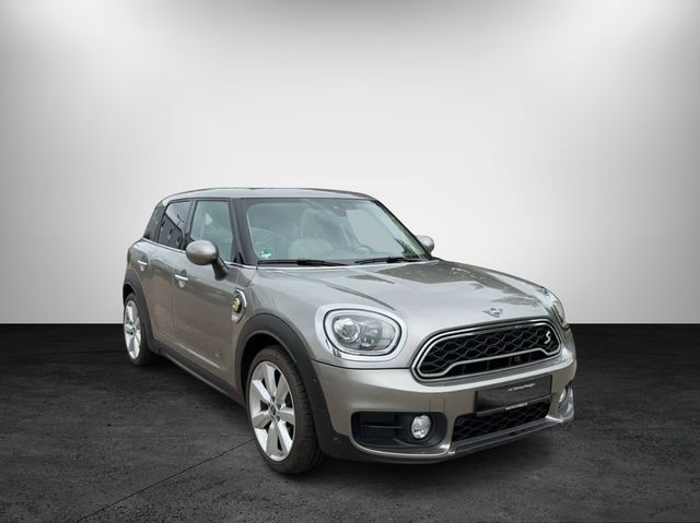 MINI PLUG-IN HYBR ALL4-NAVI-LEDER-PANO-PARK-EL.SEAT