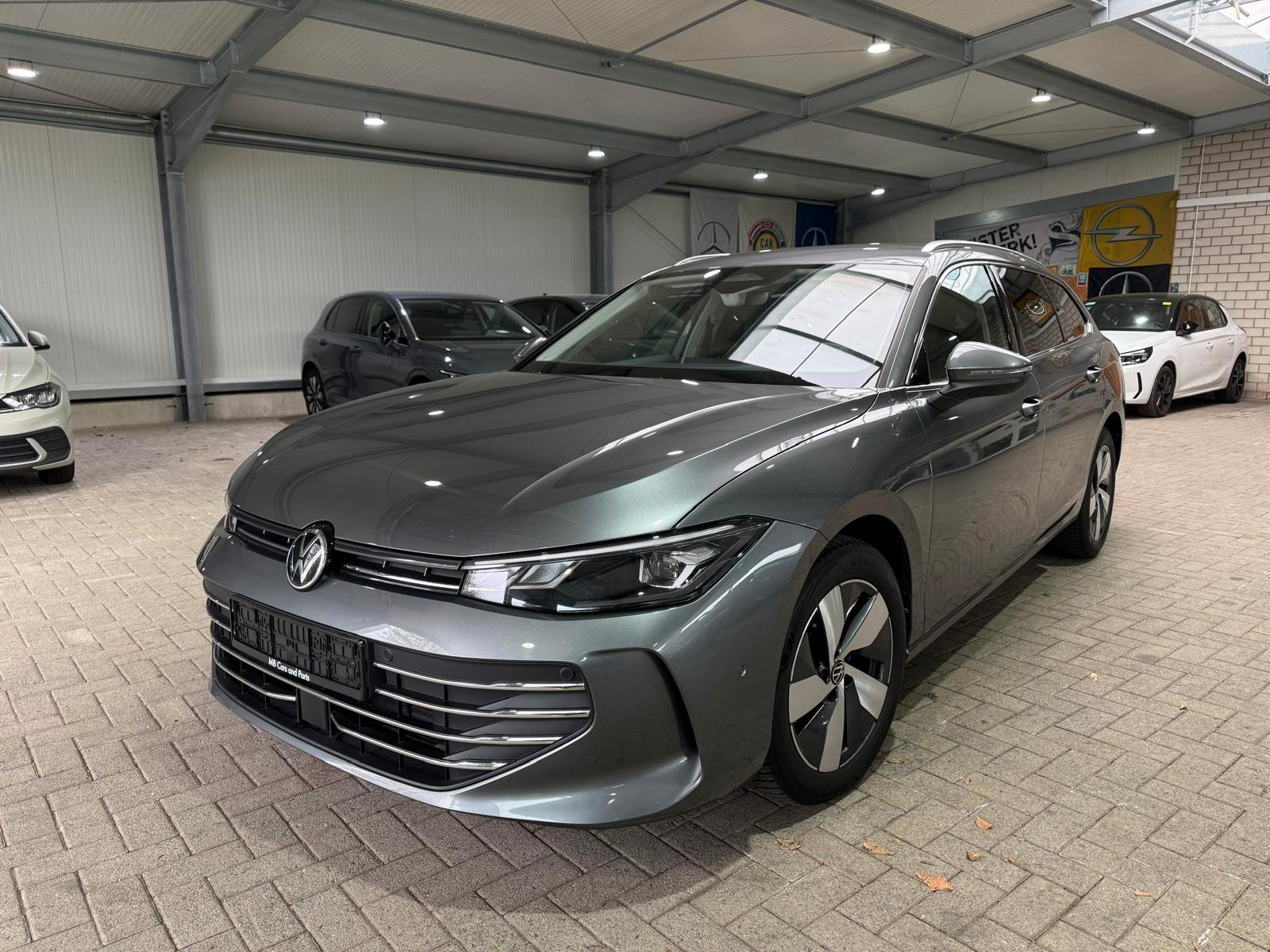 Volkswagen Passat Variant 2.0 TDI Business DSG LED ACC RFK