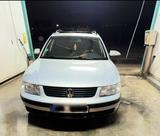 Volkswagen Passat 3b  in liebevolle Hände abzugeben - Volkswagen Passat aus 1998: Kombi