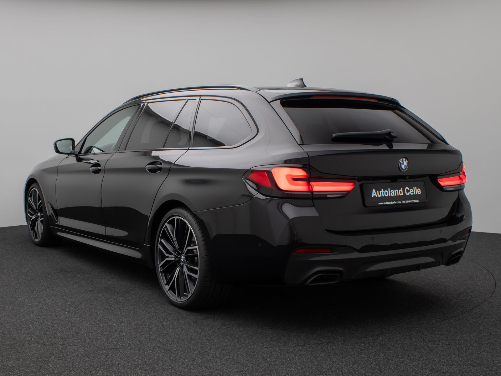 Fahrzeugabbildung BMW 540d xD M Sport Panorama Kamera Laser TV HUD H/K