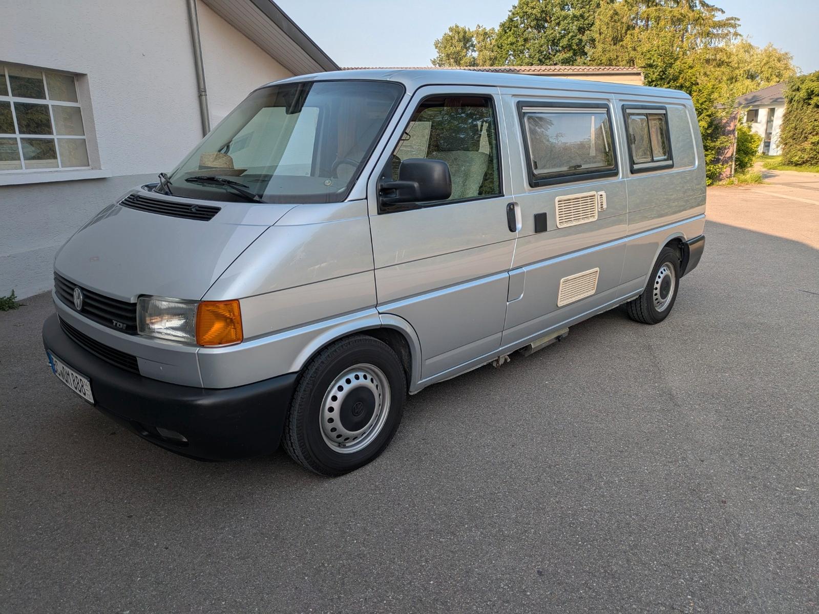Volkswagen VW T4 Camping 2,5 TDI Top Zustand Rostfrei Schek