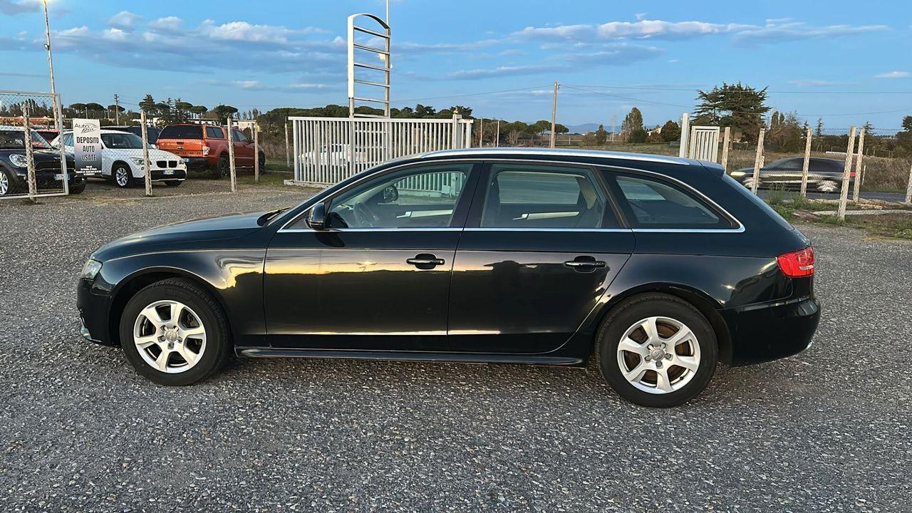 Audi A4 2009 — rear view