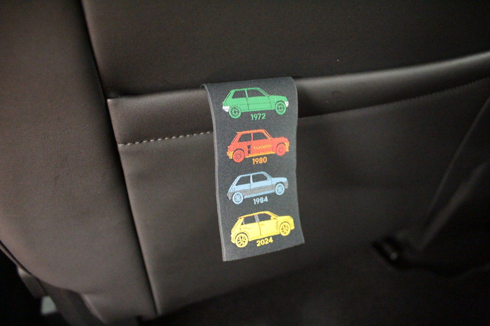 Fahrzeugabbildung Renault R 5 Iconic Five 150 Comfort Range