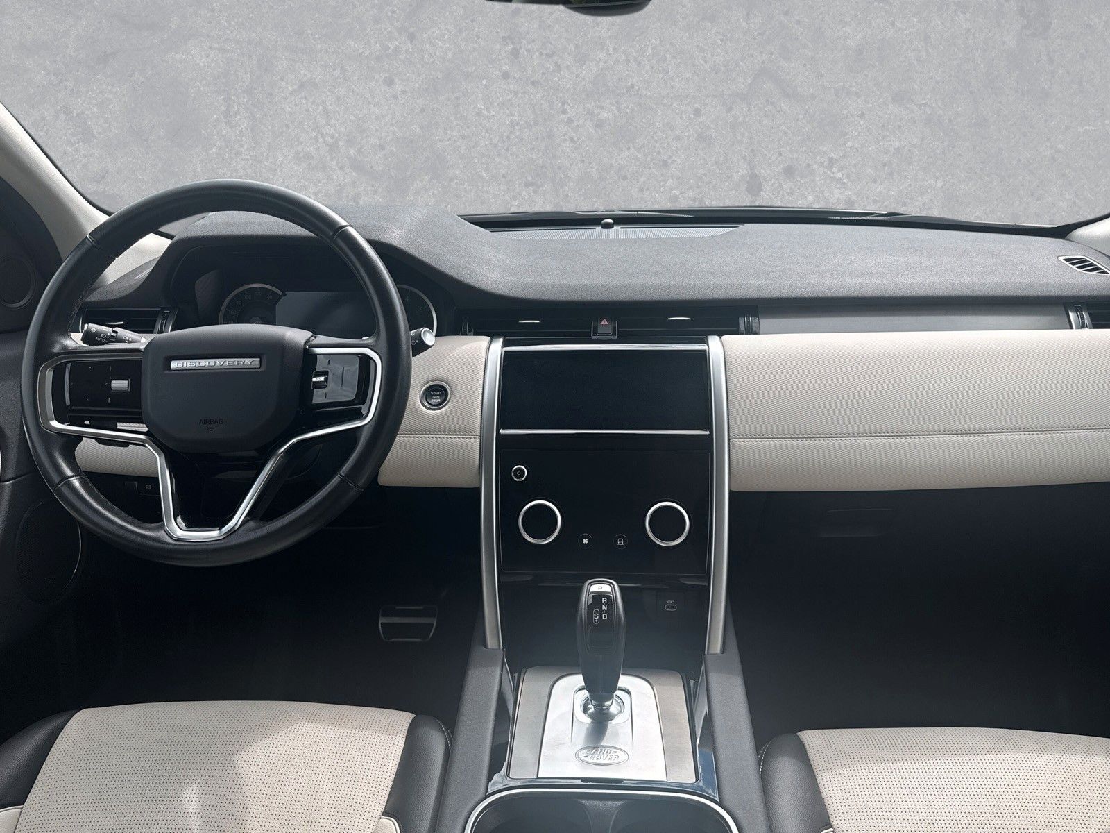 Fahrzeugabbildung Land Rover Discovery Sport P200 R-Dynamic SE