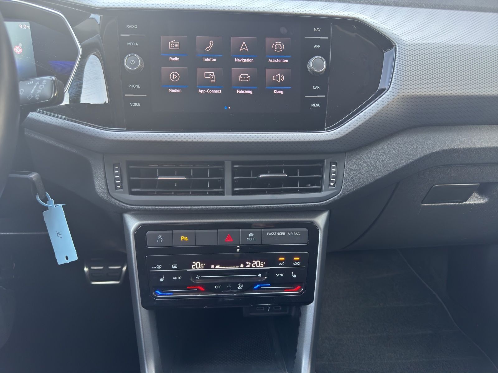 Volkswagen T-Cross - Bild 11