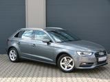 Audi A3 Sportback S-line Sportpaket Bi-Xenon PDC Navi - Audi A3 mit Benzin-Antrieb: Limousine, Line Sportpaket