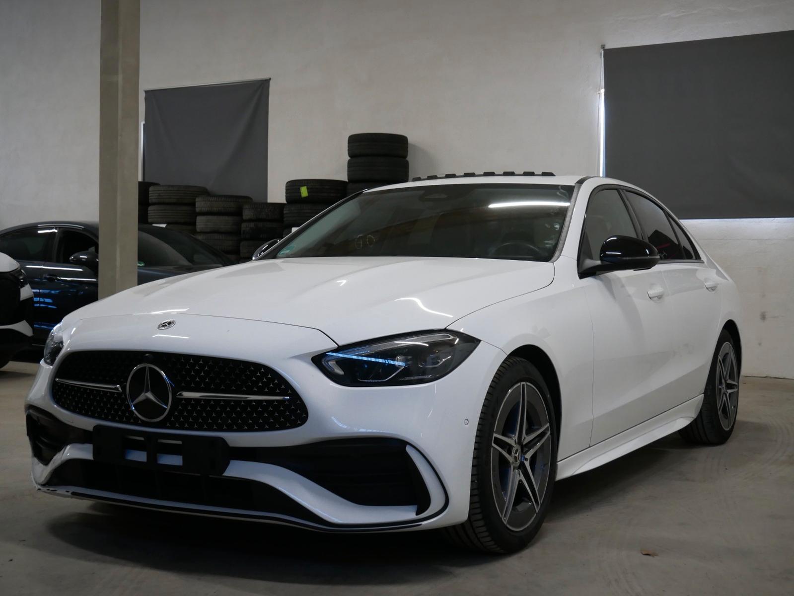 Mercedes-Benz C 200 AMG LINE NIGHT R-KAM TOTW AMBI AHK SPORT