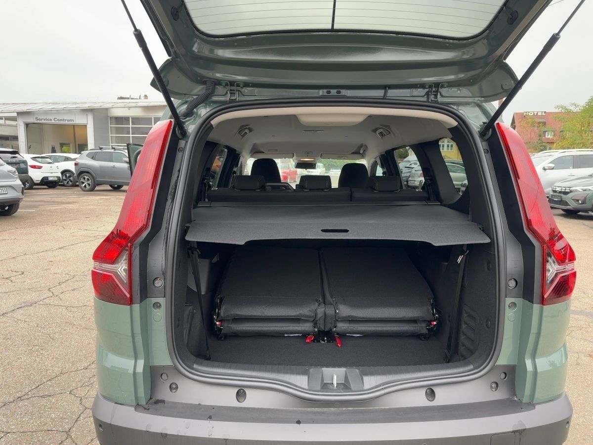 Fahrzeugabbildung Dacia Jogger Expression TCe 110 7-Sitzer SHZ Kamera
