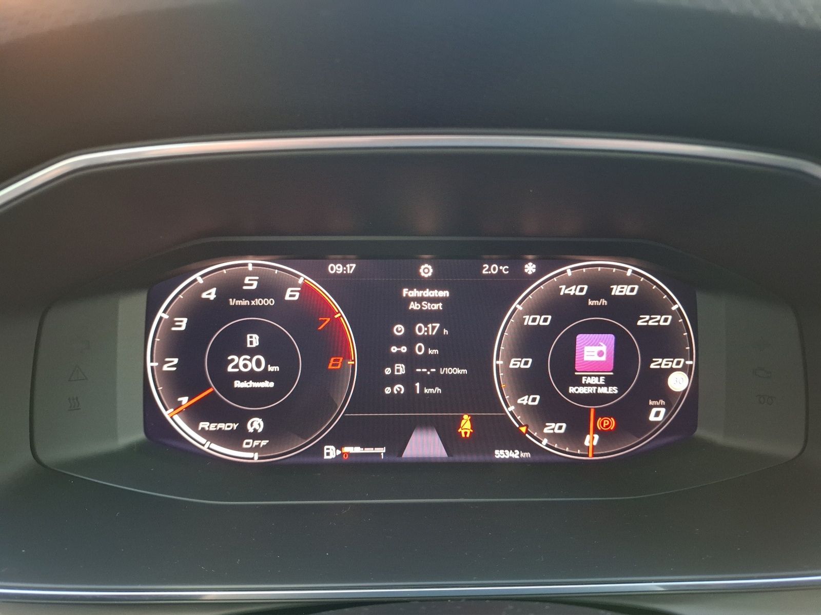 Fahrzeugabbildung SEAT Leon TSI FR LED Navi ACC Park-Assist SH