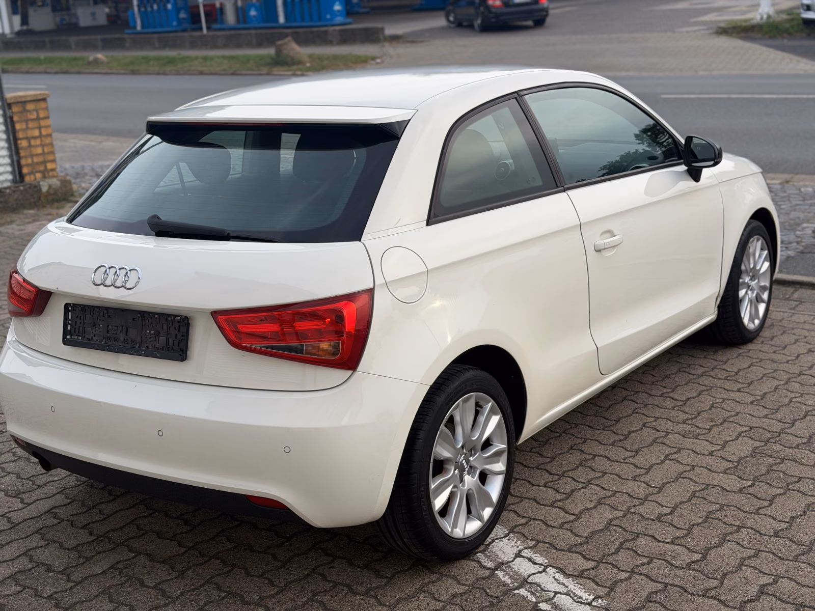 Audi A1 ambition KLIMA/LEDER/NAVI/PDC