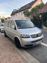 Volkswagen VW T5 2.5 TDI Multivan Highline - Volkswagen LT in Frankfurt (Main)