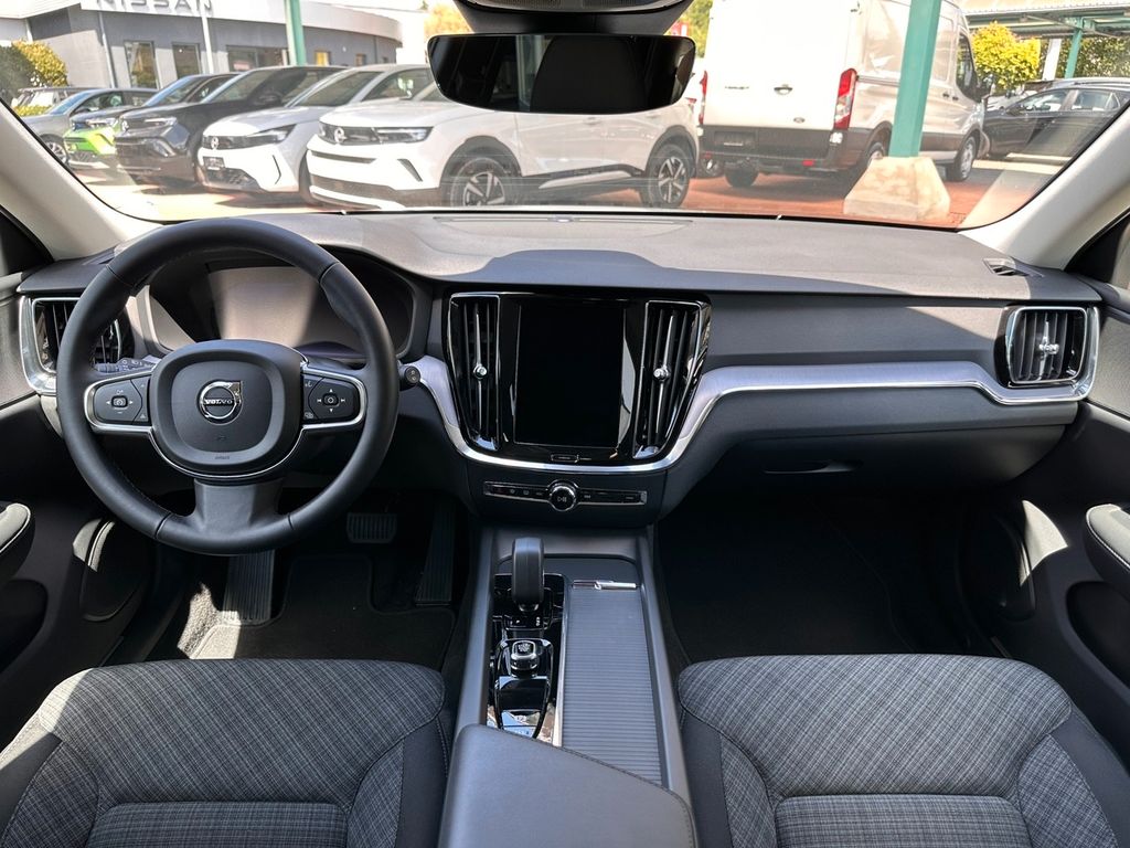 Volvo V60 Kombi B3 Core *ACC*beh.Lenk*Sitzh.v/h*