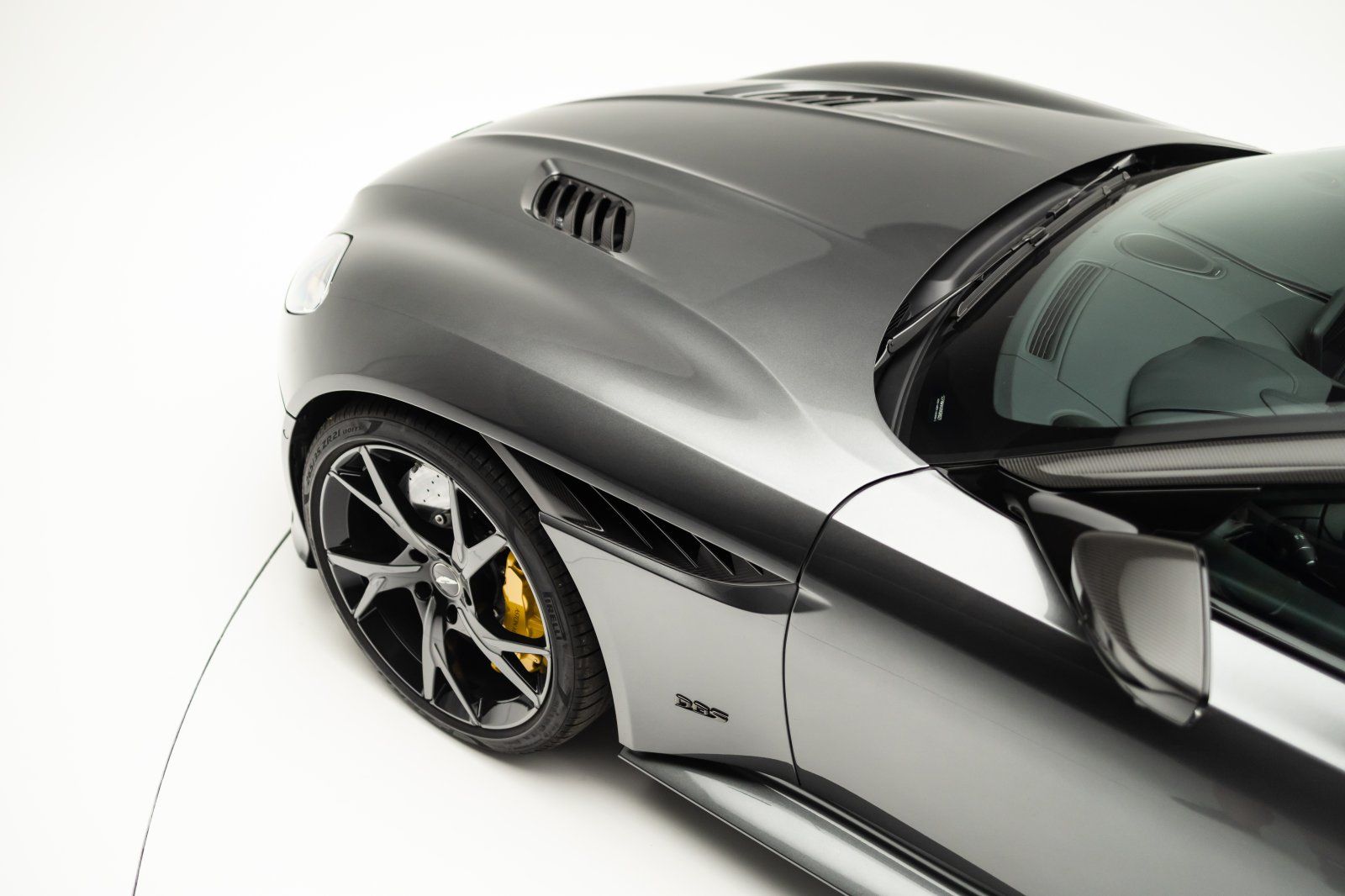 Aston Martin DBS (5.2 V12 FULL CARBON/1.Hand/Deutsches Fzg.)