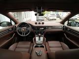 Porsche E-Hybrid Coupé PLATINUM-SPORTDESIGN-PAKET-VOLL
