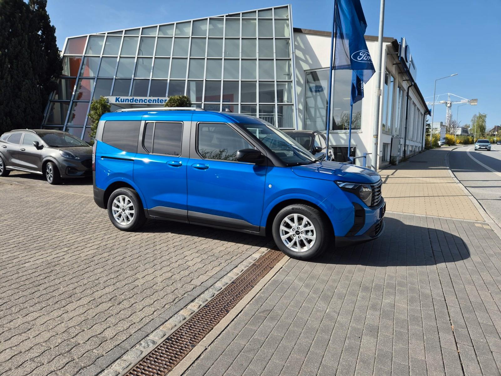 Ford Tourneo Courier Titanium