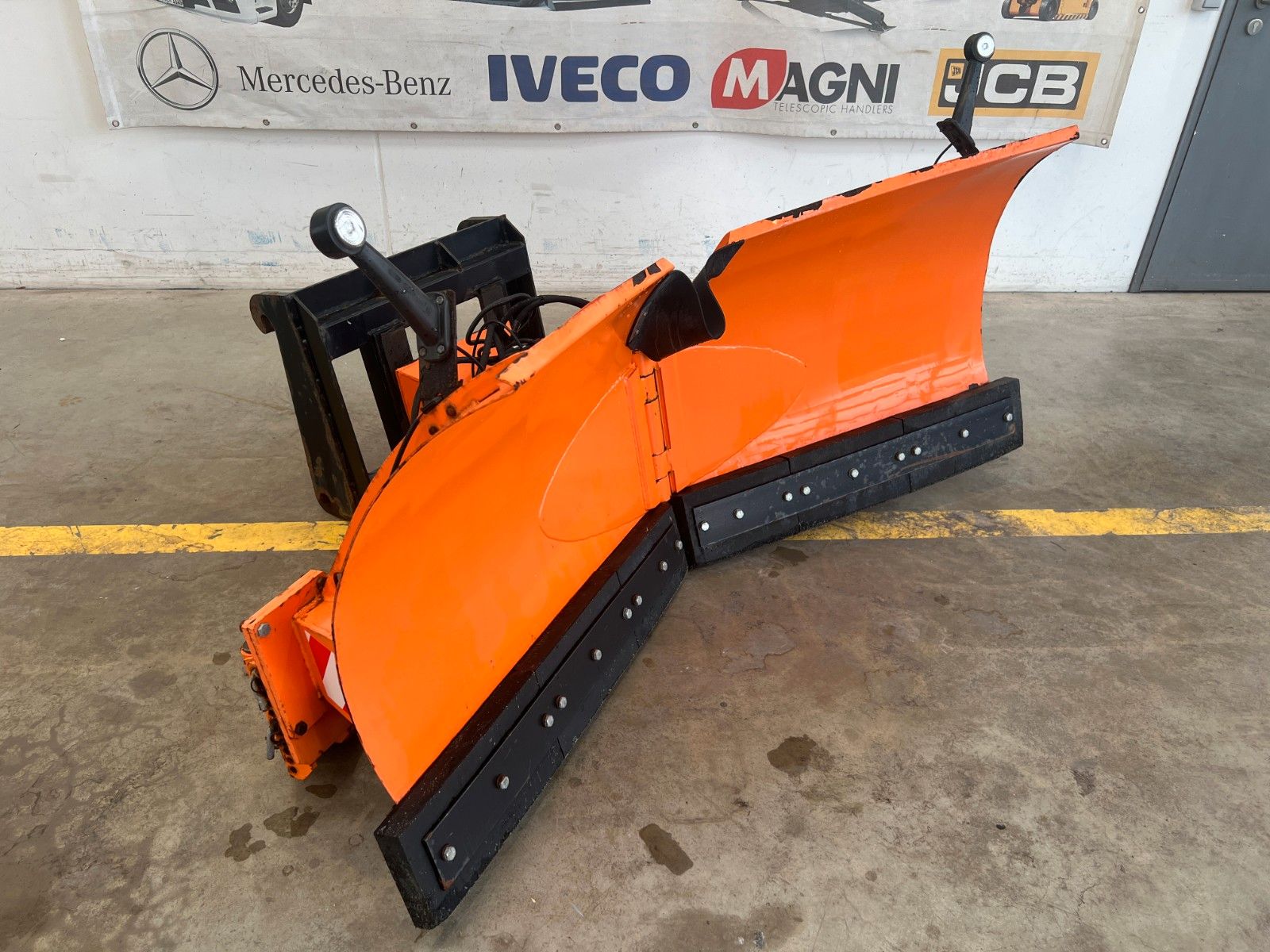 Fahrzeugabbildung Andere Pronar PU-1700 Schneeschild / 2011 / 1.930 mm