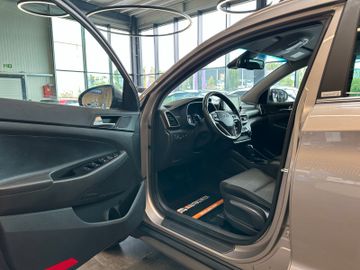 Hyundai Tucson *TEMPO*AHK*LED*NAV*SHZH*LKHZ*KLIMA*