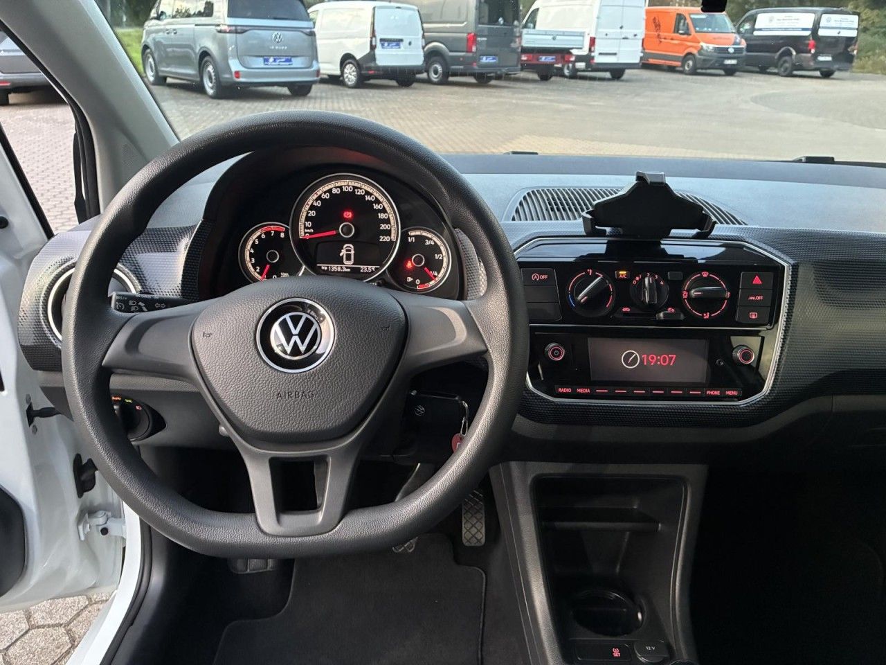 Volkswagen up! - Bild 8