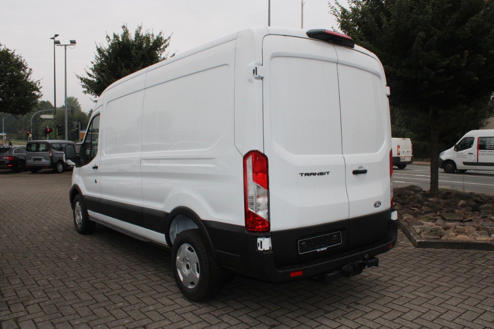 Fahrzeugabbildung Ford Transit L3 H2 LKW Kasten hoch lang KLIMA AHK CAM