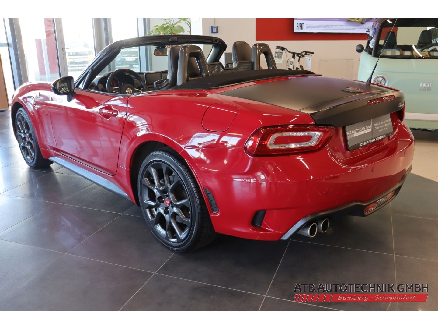 Fahrzeugabbildung Abarth 124 Spider 1.4 MultiAir Turbo Nr. 624 BOSE Faltd