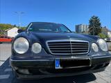 Mercedes-Benz Avantgarde Mercedes E 240  - gebrauchte Mercedes-Benz E 240 aus dem Jahr 2000