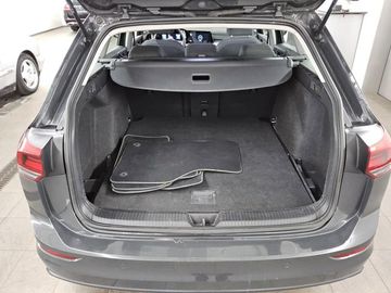 Volkswagen Golf - 12