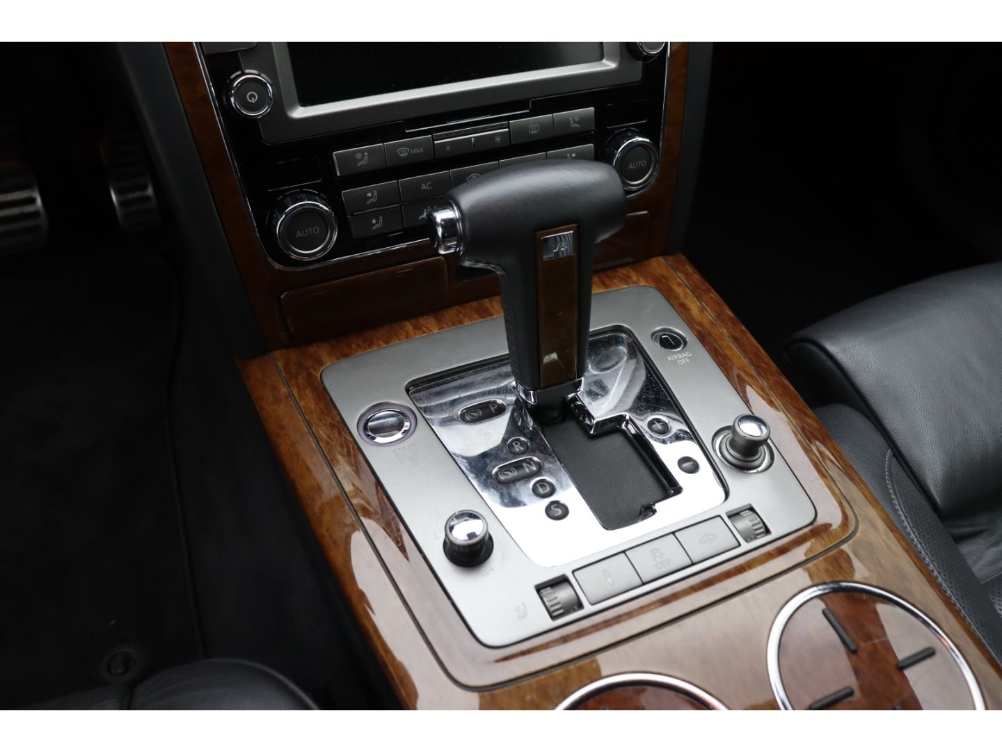 Fahrzeugabbildung Volkswagen Phaeton V6 TDI 4Motion ACC Pano Memory Leder