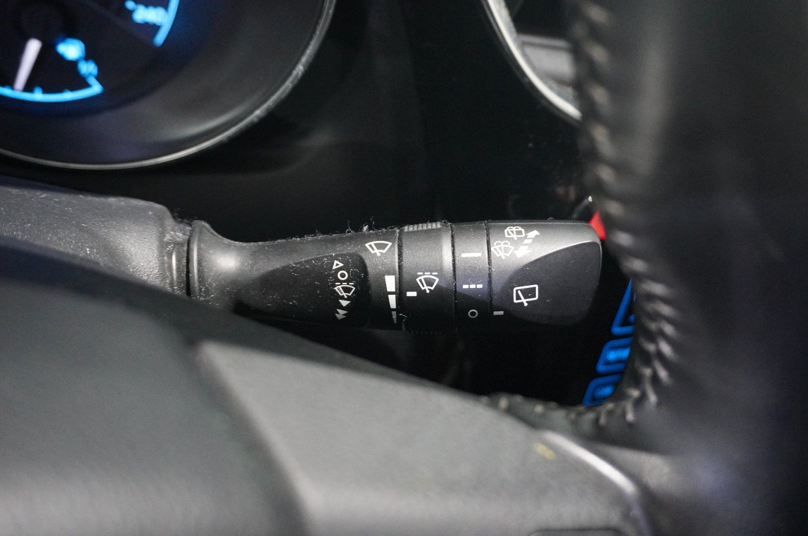 Fahrzeugabbildung Toyota Auris 1.2 LIM. DESIGN EDITION NAVI/LED/KAMERA/SH