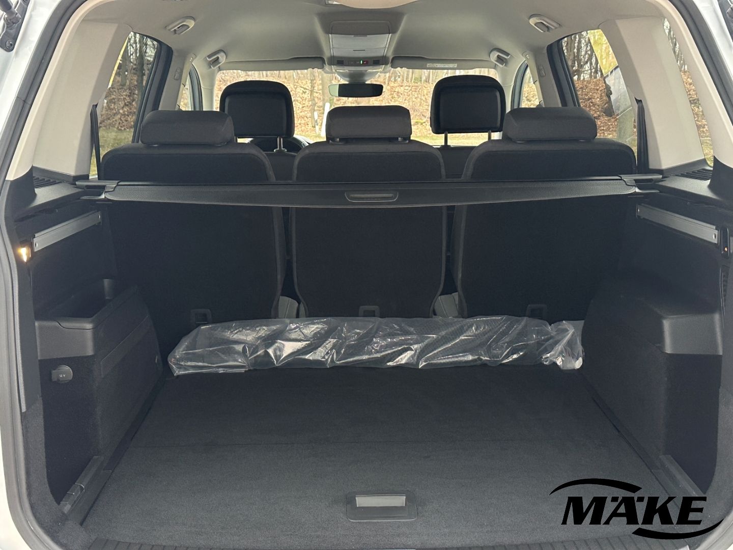 Touran Highline 2.0 TDI DSG ACC AHZV LED ASSIST 