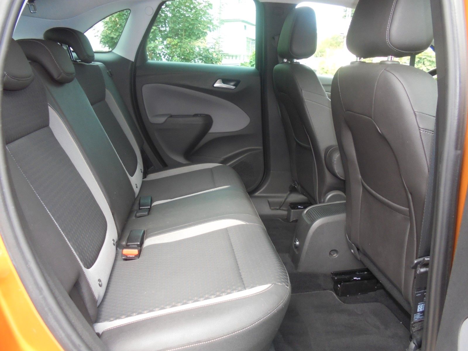 Fahrzeugabbildung Opel Crossland (X) Innovation Klima/Shz/Navi/2xPdc/