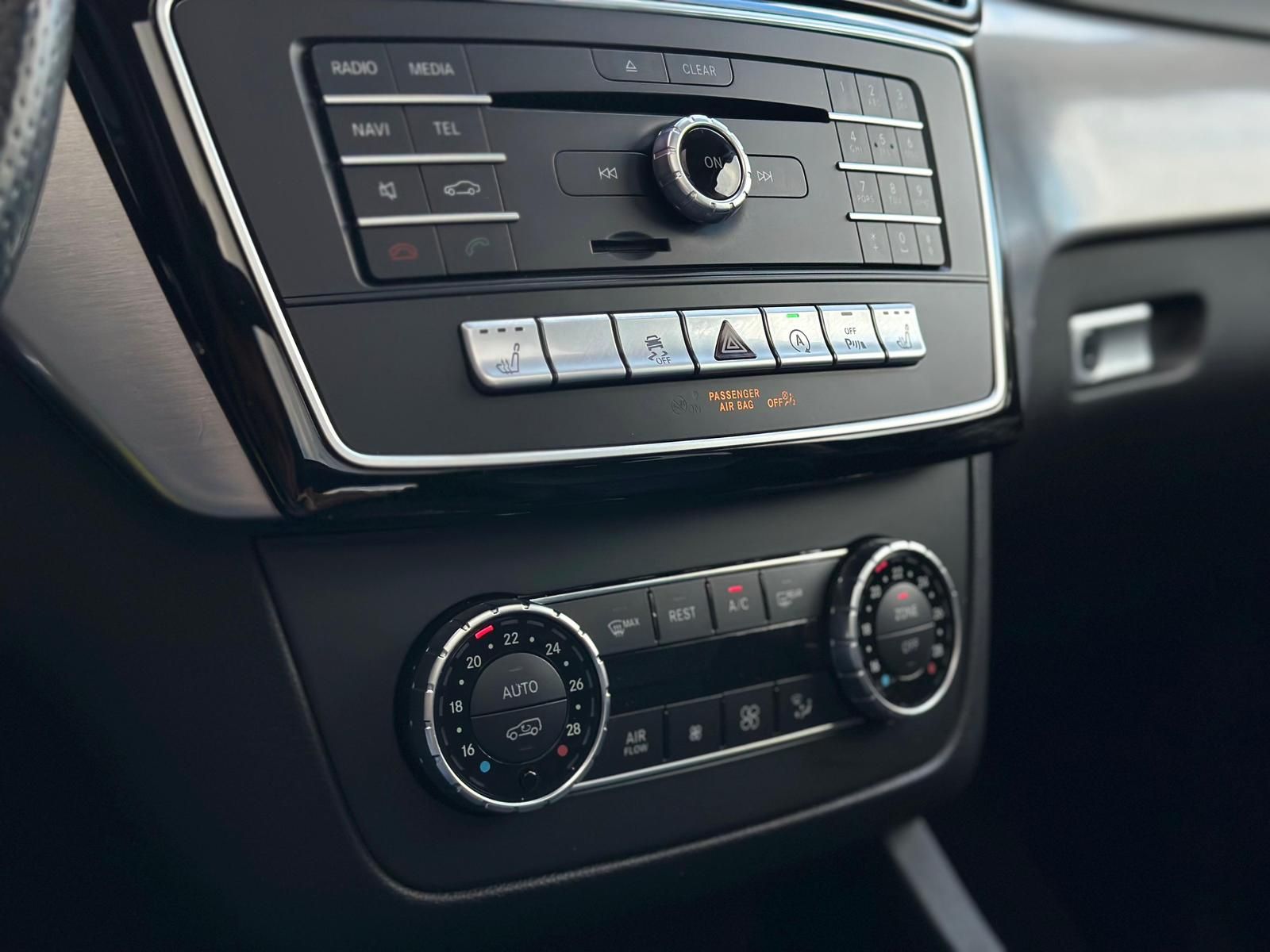 MERCEDES-BENZ GLE500 AMG 4M* LED#PANO#360#AHK#4xSHZ#ACC#SPUR - Image 13