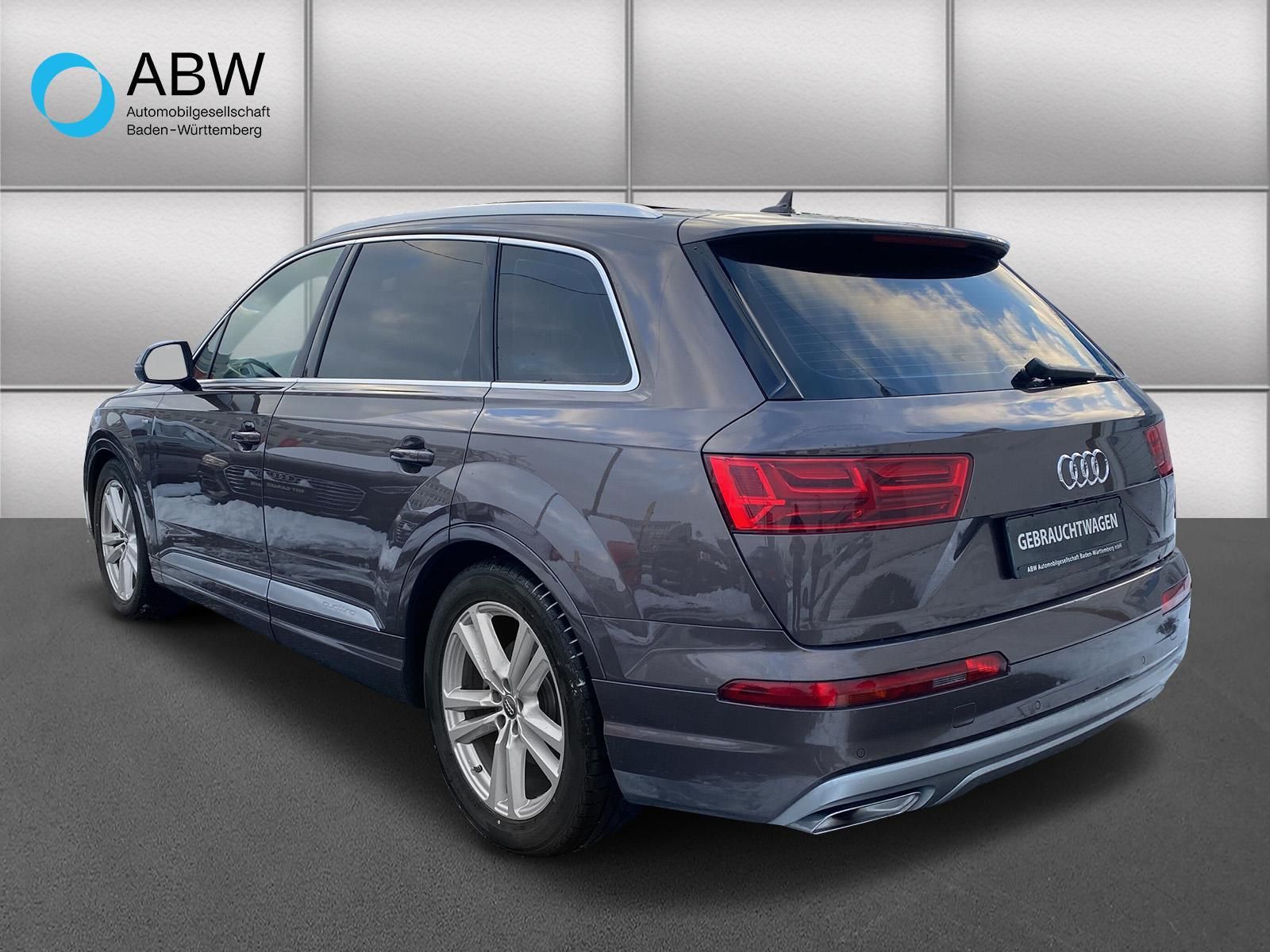 Fahrzeugabbildung Audi Q7 3.0 TDI quattro S line Sport / Plus Pano