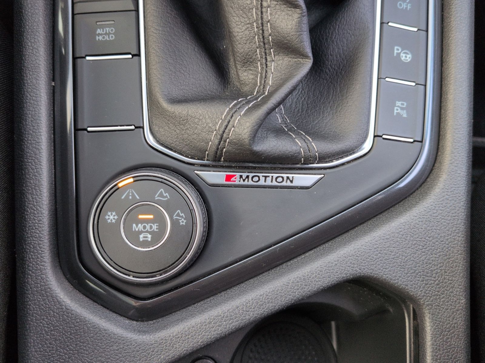 Tiguan Allspace 2.0TDI DSG R-Line AHK+PANO+RFK
