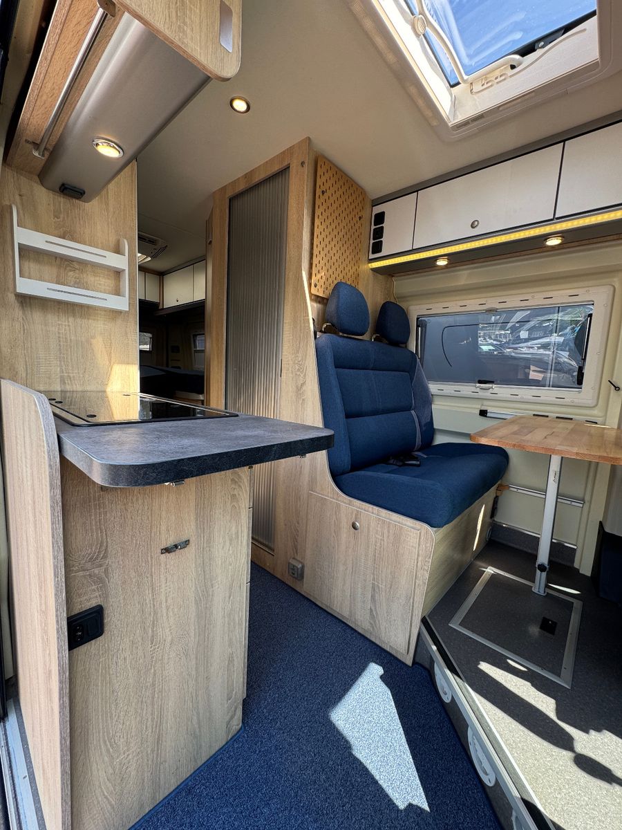 Vehicle image Pössl RUNNER 636 INDIVIDUAL ROOM CLIMATE AHK