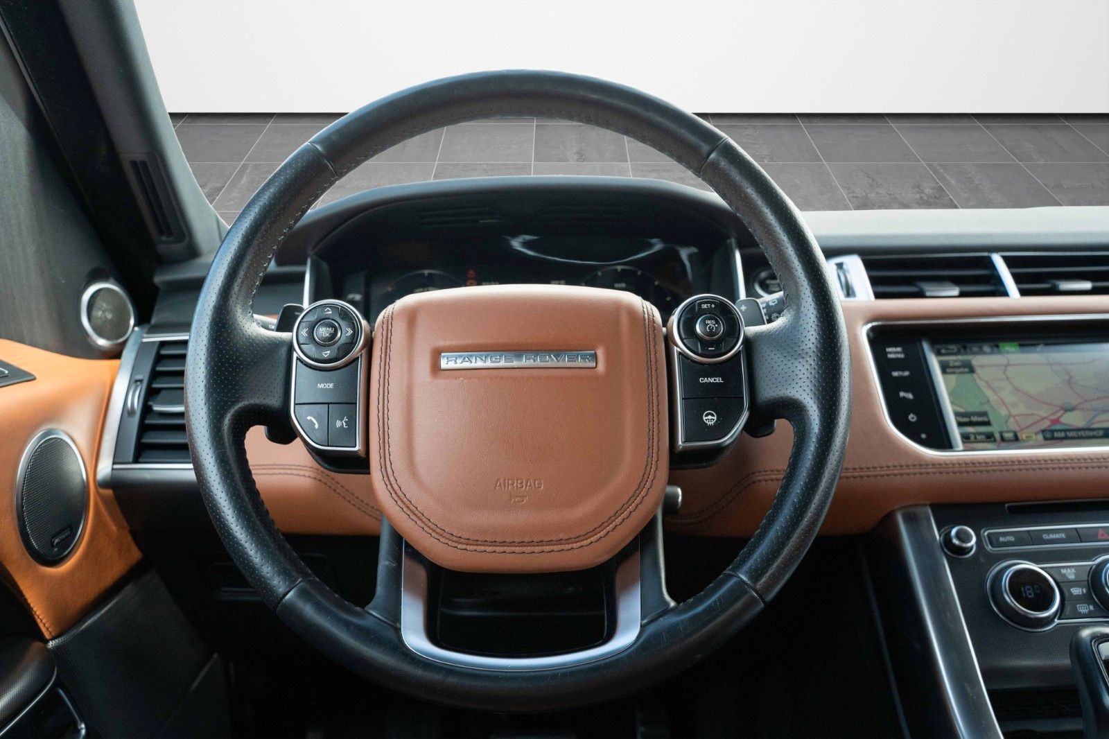 Fahrzeugabbildung Land Rover RANGE ROVER V6 AUTOBIOG LED VIRTC SITZBEL WLAN